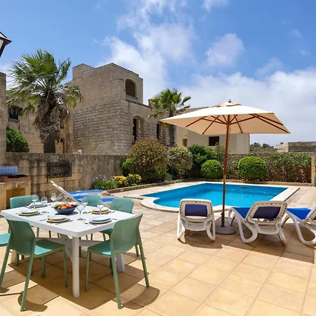 Dar Ta' Lonza With Private Pool Willa Għasri