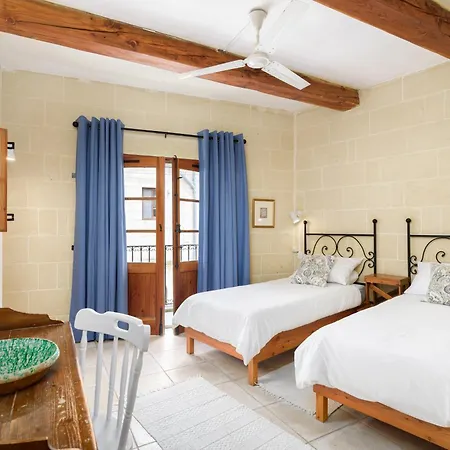 Dar Ta' Lonza With Private Pool Willa Għasri