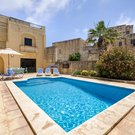 Dar Ta' Lonza With Private Pool Villa *